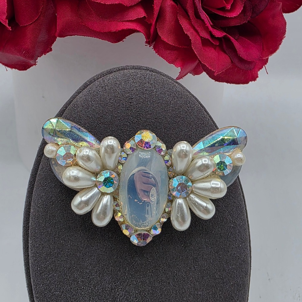 Lesley Roy Signed Iridescent Moth Brooch Aurora Borealis Pearl Butterfly Pin